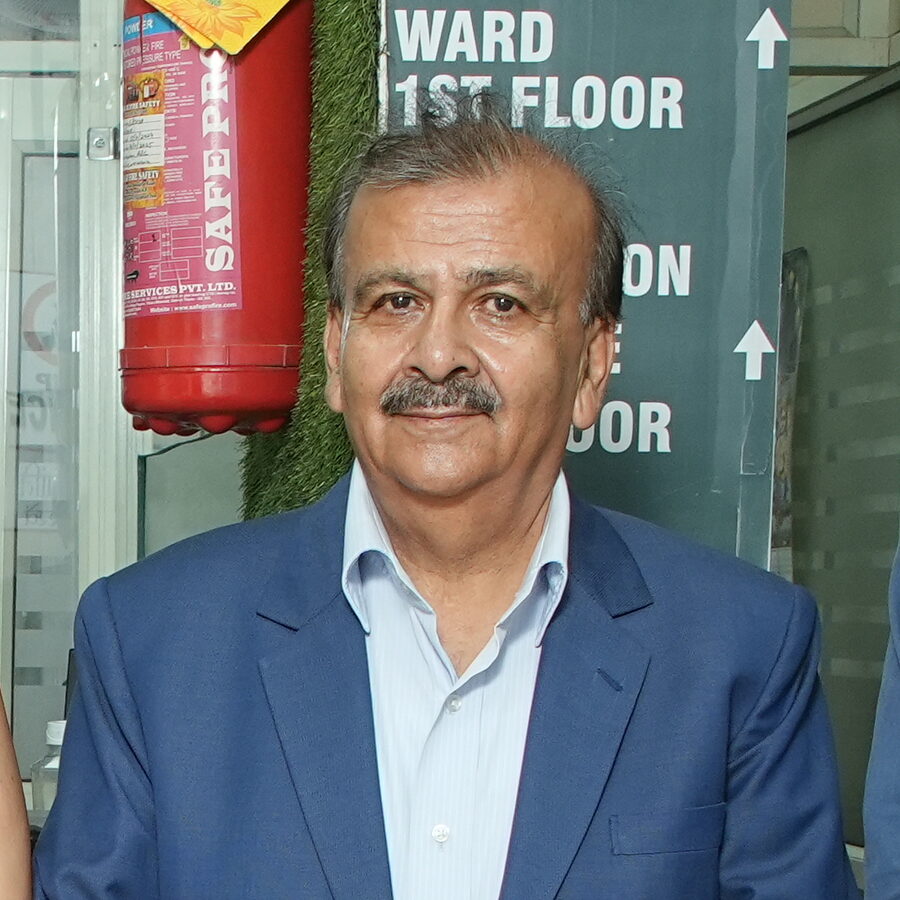 Dr. Mahesh Gupta